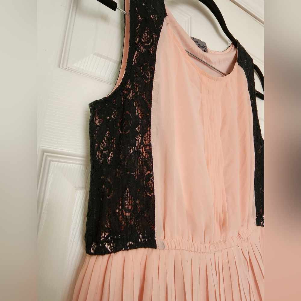 Modmodele Dress - Picture 4 of 6